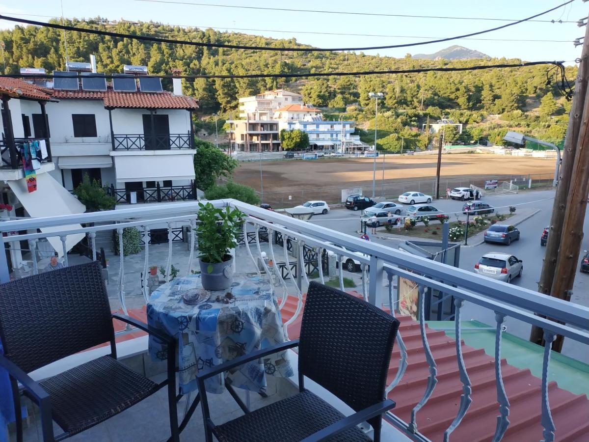 Mpouketo Apartments Neos Marmaras Exterior photo